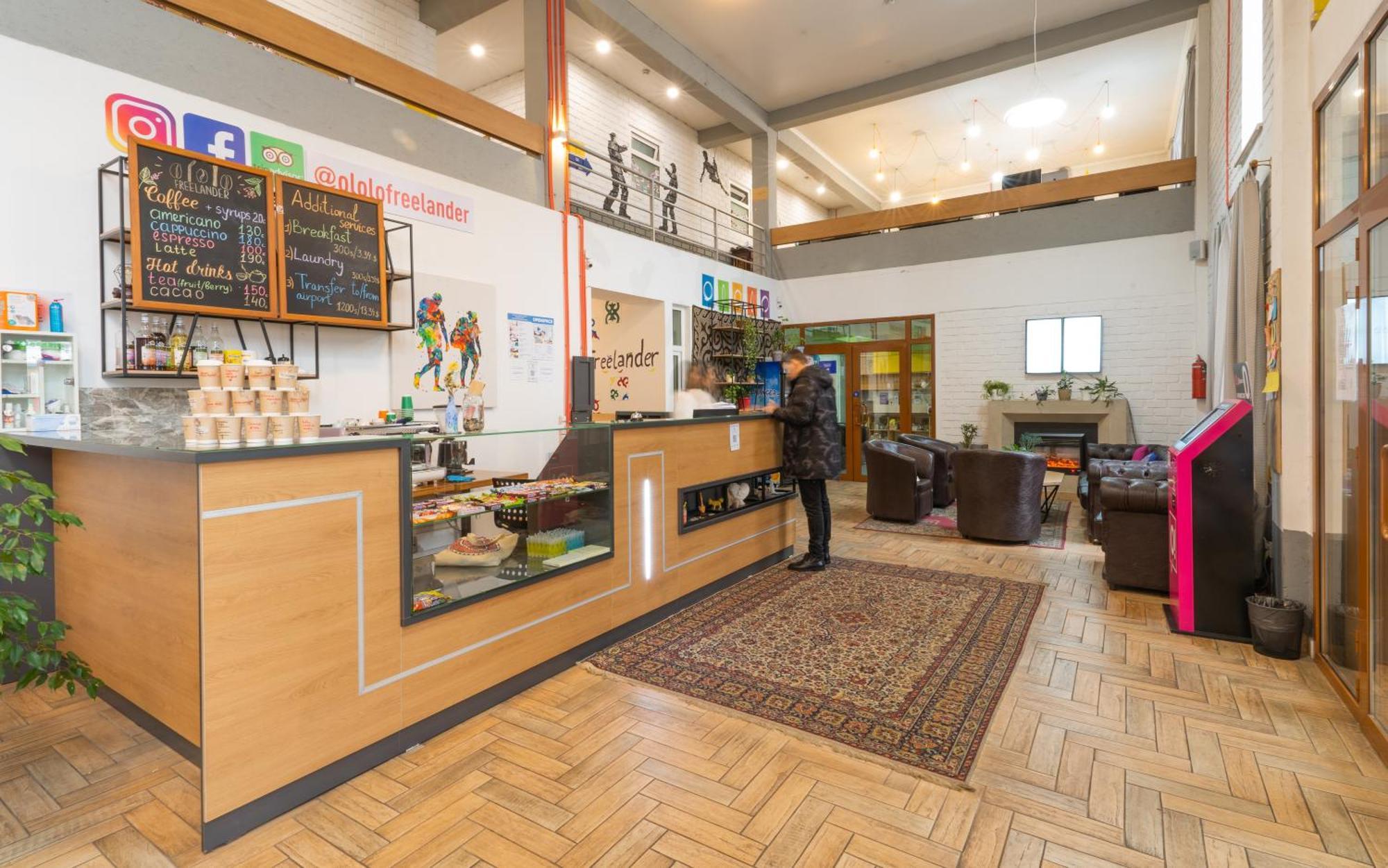Ololofreelander Hostel&Coworking Bisjkek Eksteriør billede