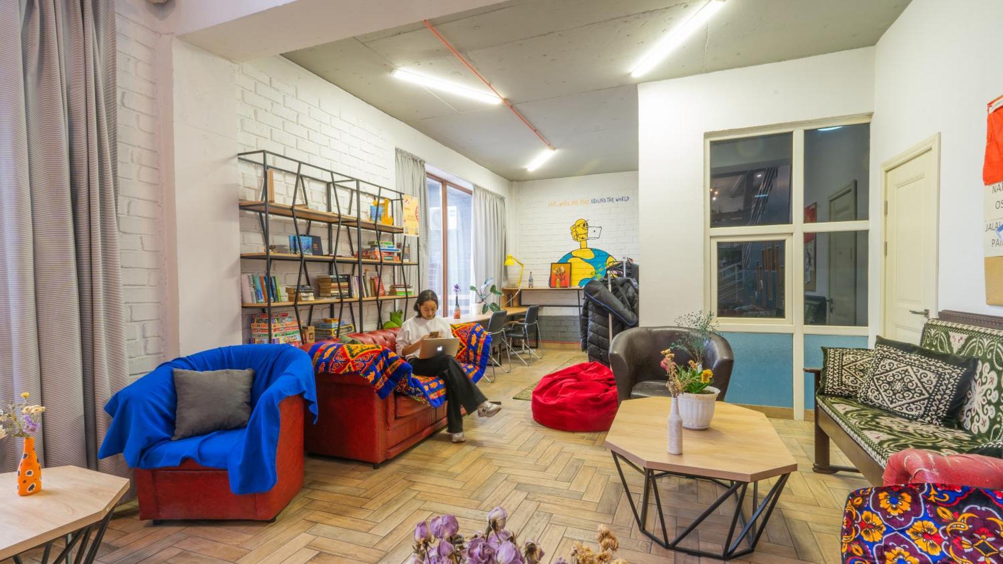 Ololofreelander Hostel&Coworking Bisjkek Eksteriør billede