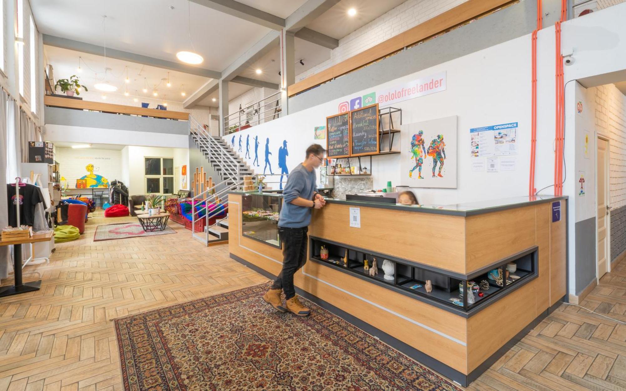 Ololofreelander Hostel&Coworking Bisjkek Eksteriør billede