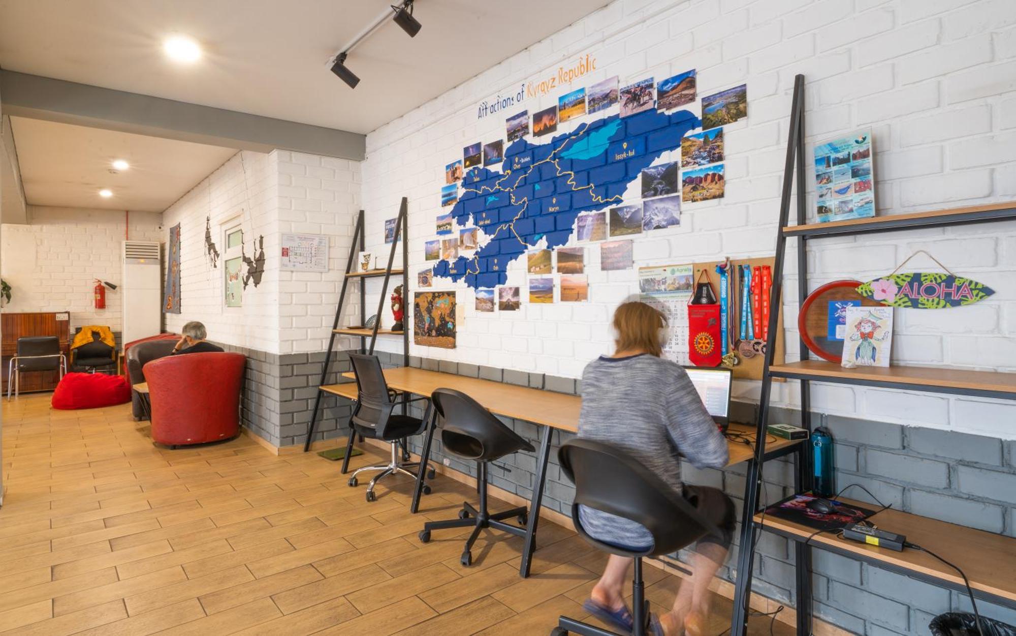 Ololofreelander Hostel&Coworking Bisjkek Eksteriør billede