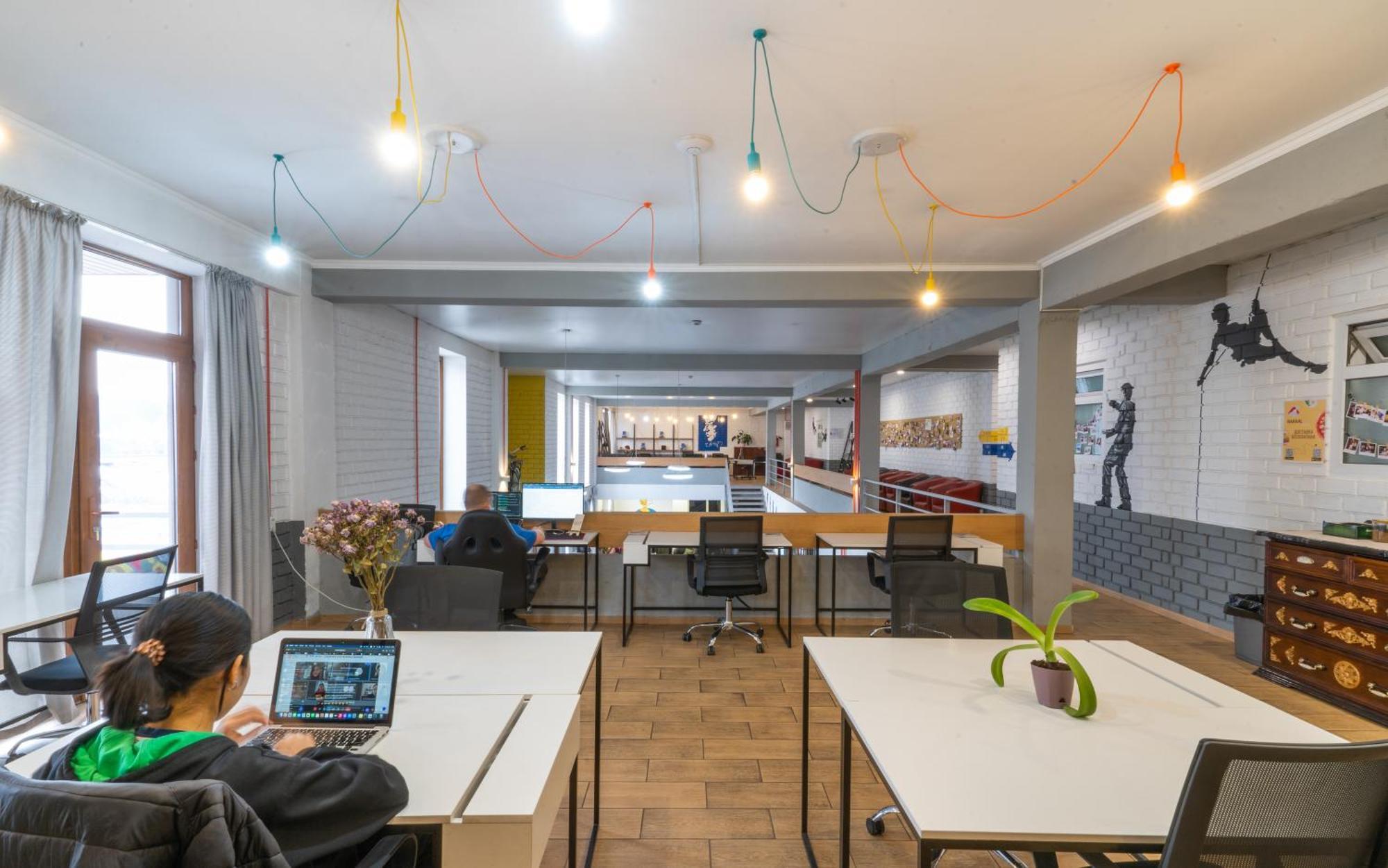 Ololofreelander Hostel&Coworking Bisjkek Eksteriør billede