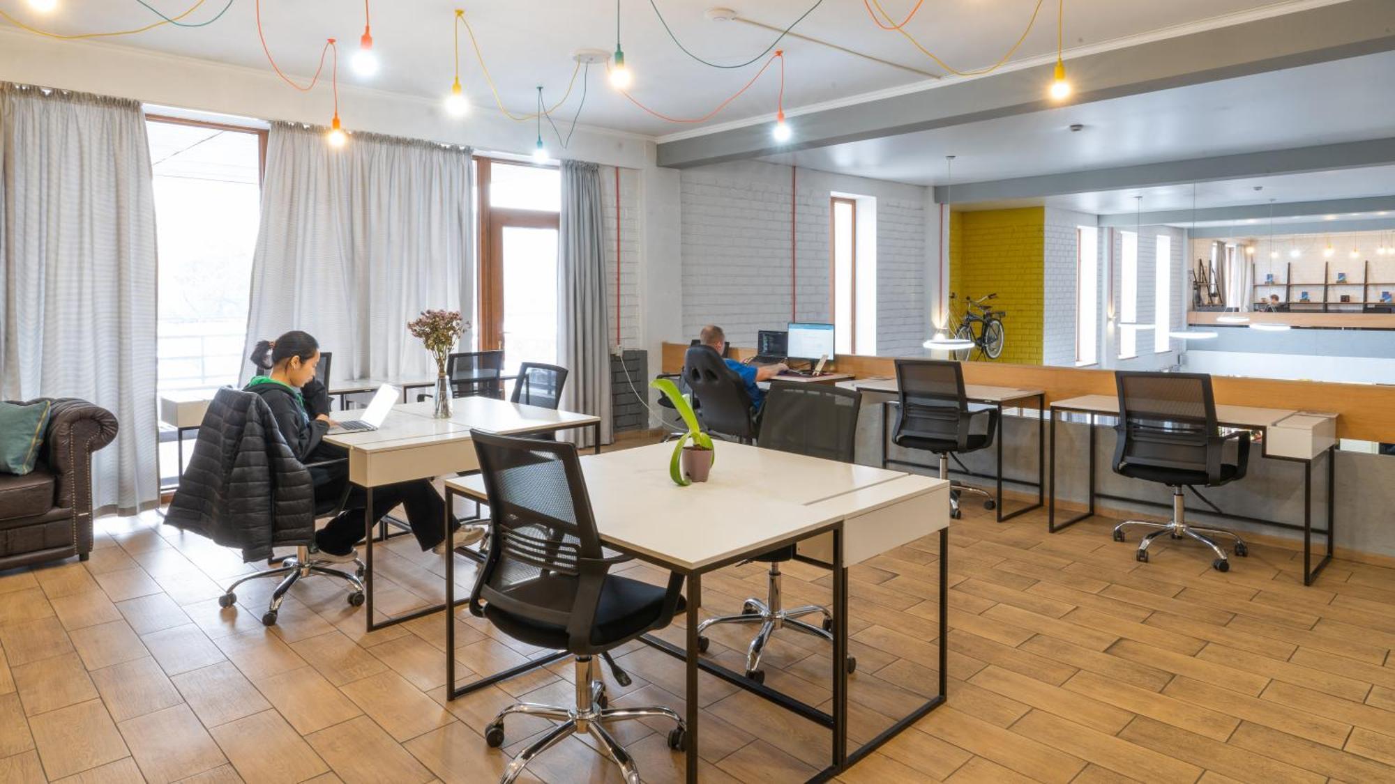 Ololofreelander Hostel&Coworking Bisjkek Eksteriør billede