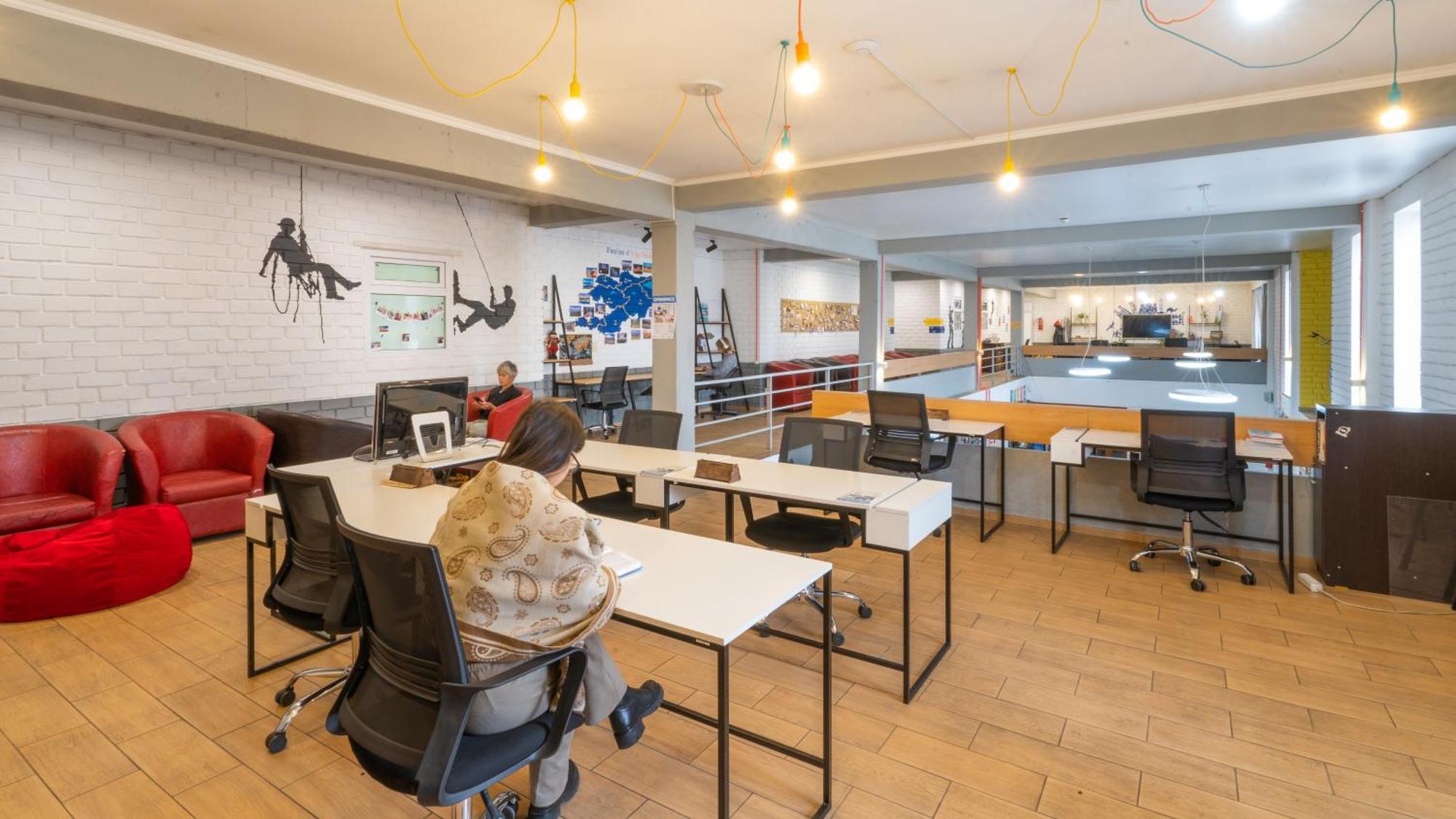 Ololofreelander Hostel&Coworking Bisjkek Eksteriør billede