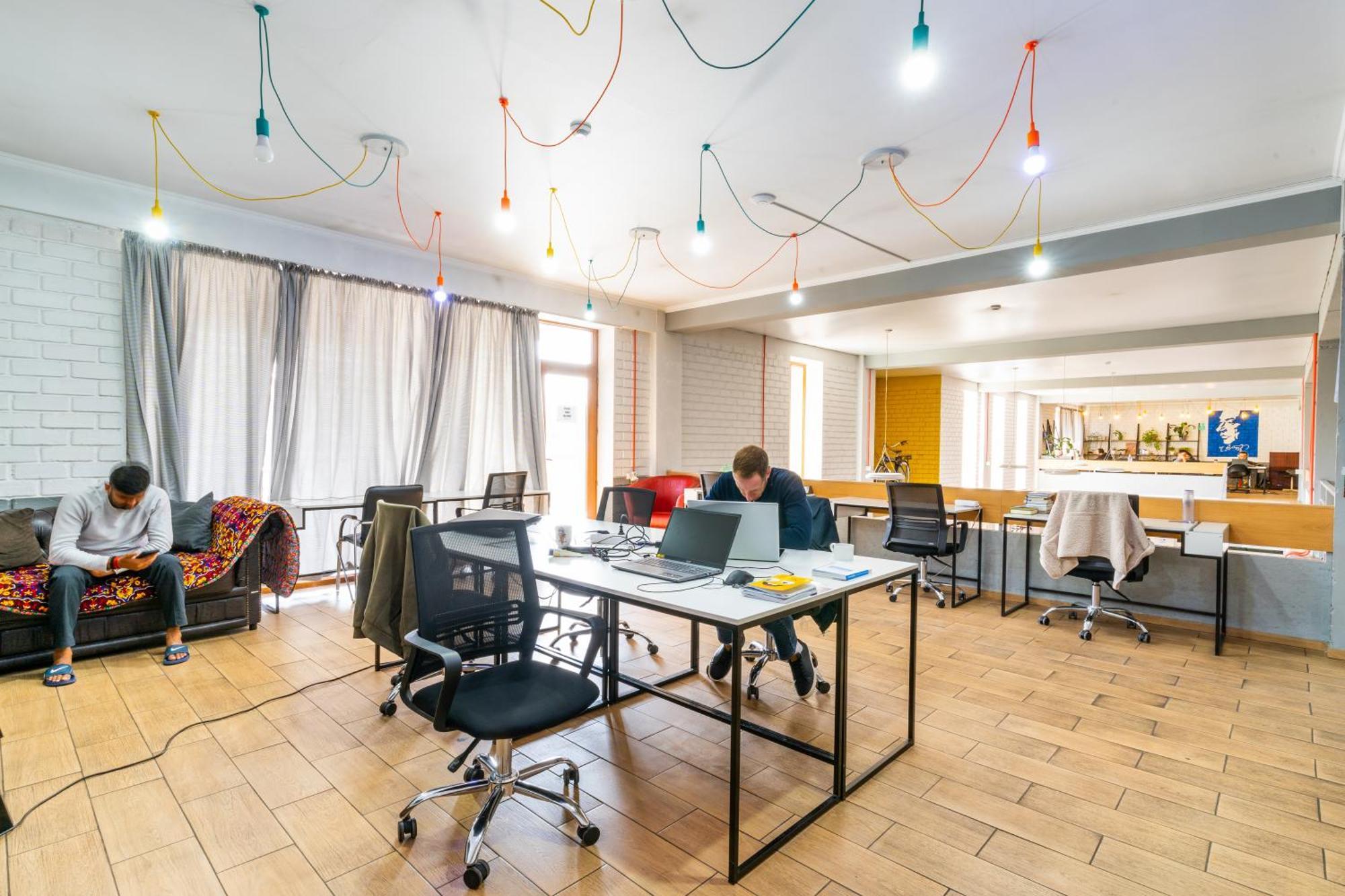 Ololofreelander Hostel&Coworking Bisjkek Eksteriør billede